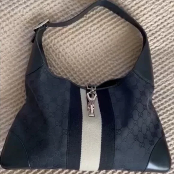 Gucci Black and Cream Hobo Bag - Picture 2 of 12